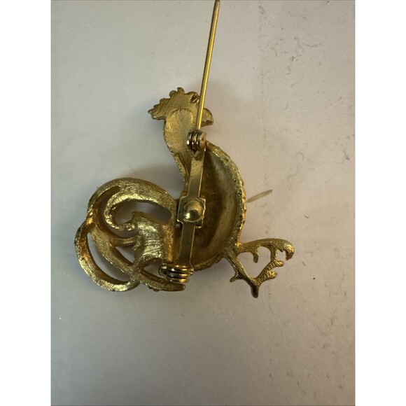 Beautiful Vintage Goldtone Red Rhinestone ROOSTER Chicken Brooch Pin Pin - Picture 5 of 6